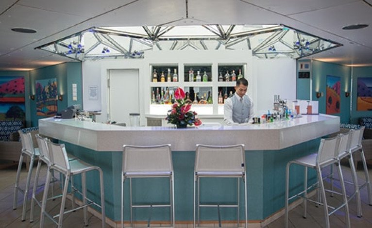 Lido Bar and Lounge