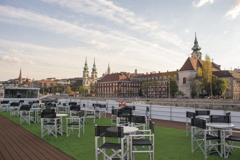 Sun Deck 