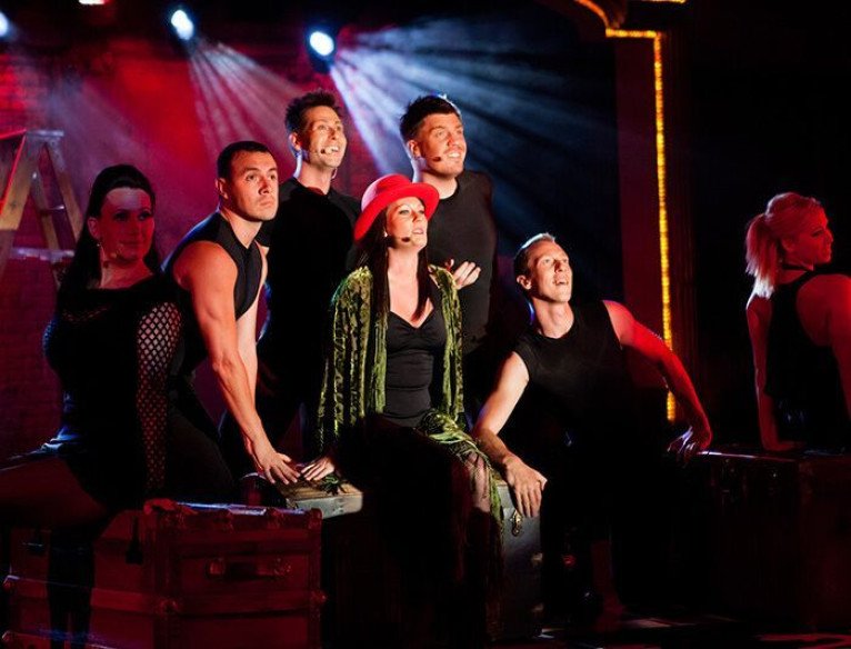 Cabaret Lounge