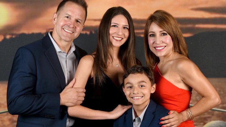 O'Sheehan's Neighbourhood Bar & Grill Bowling Alley