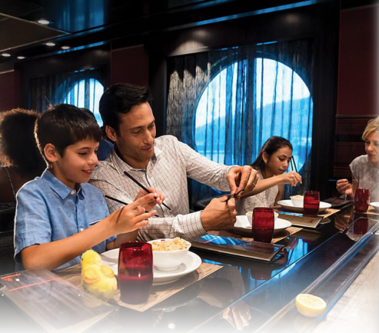 Main Dining Room on Oasis of the Seas