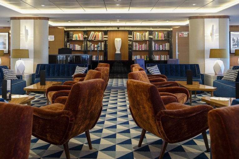 Atlas Lounge