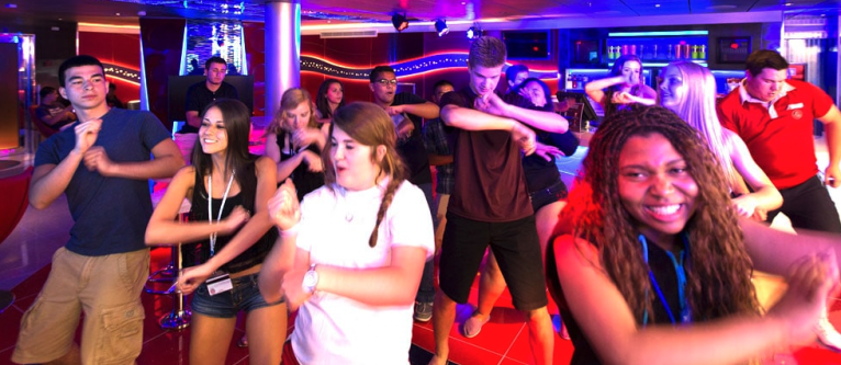Club O2® on Carnival Magic