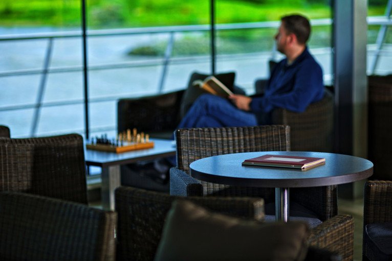 Panorama Lounge on Avalon Vista