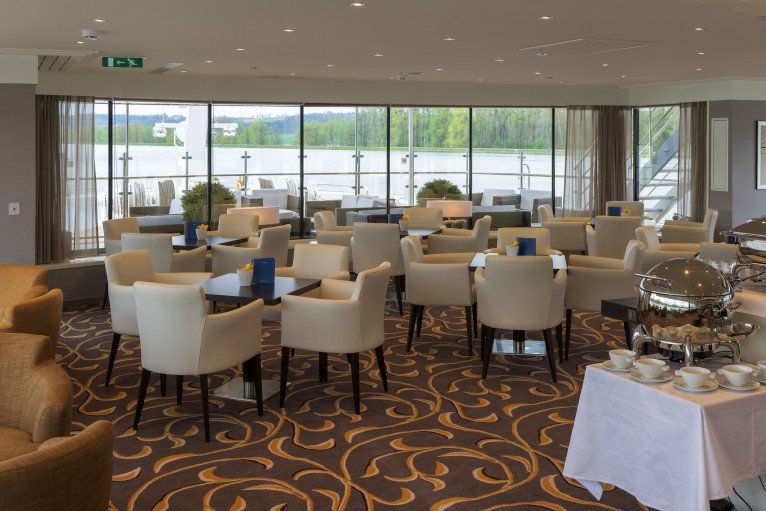 Panorama Lounge & Bar on Avalon Passion