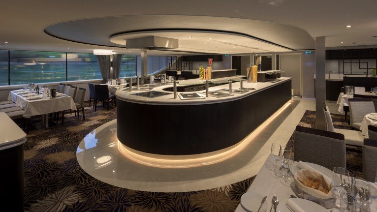 Panorama Dining Room on Avalon Passion