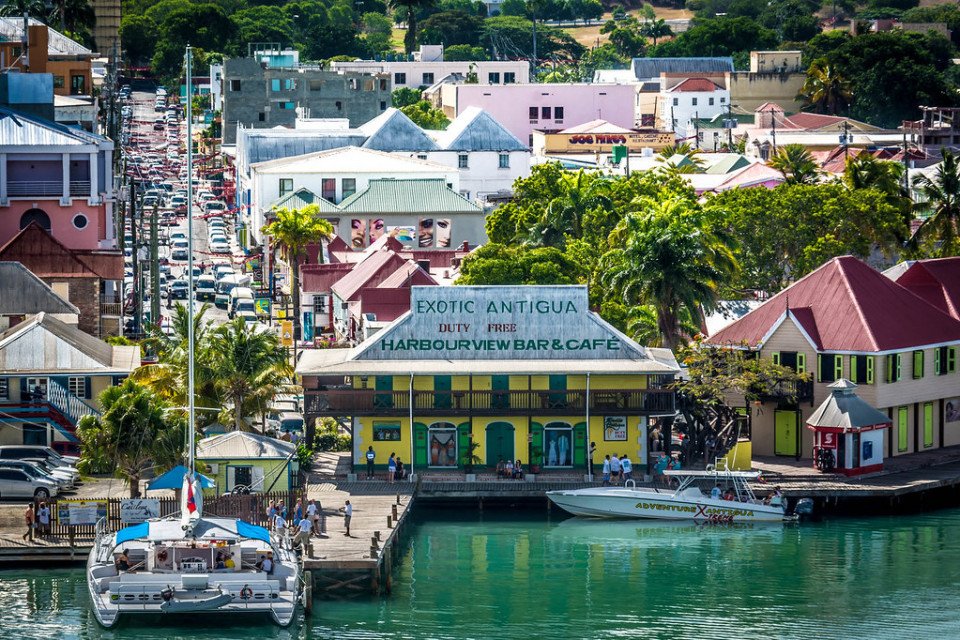 Caribbean 7 Nights From Fort-de-France search image