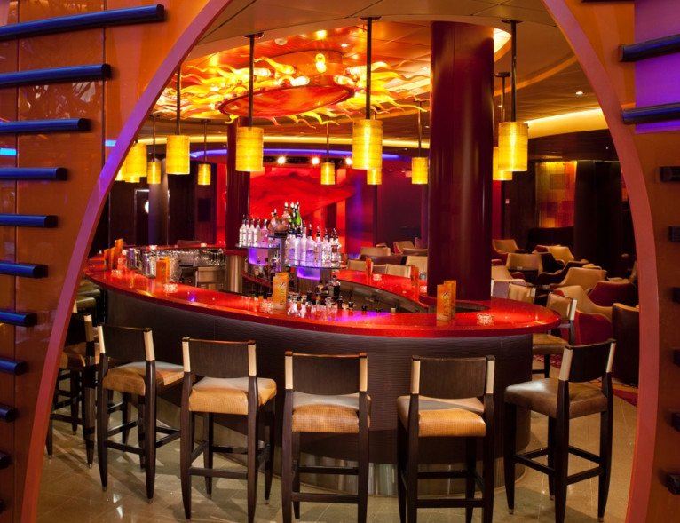 Viking Crown Lounge®