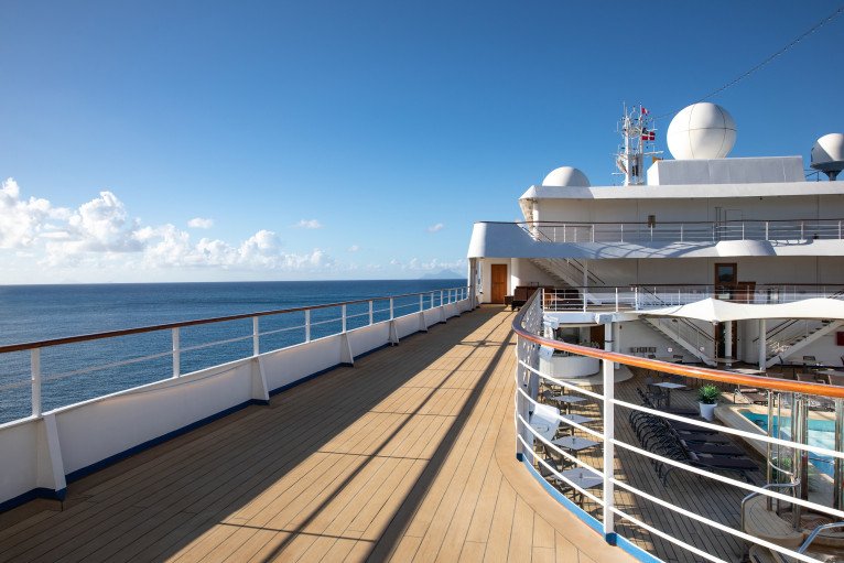 Jogging Track on Silver Shadow