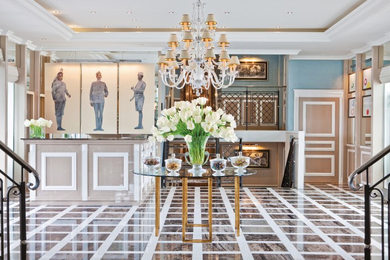 Lobby on River Duchess