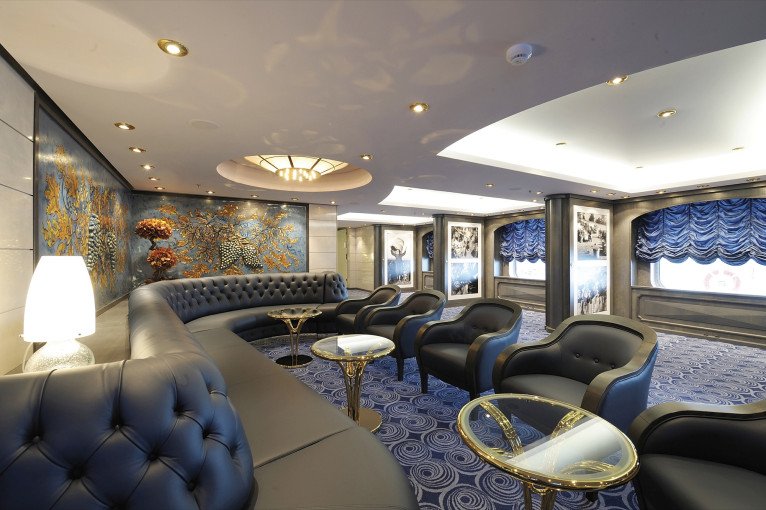 Il Grappolo d’Oro Lounge & Wine Bar on MSC Poesia