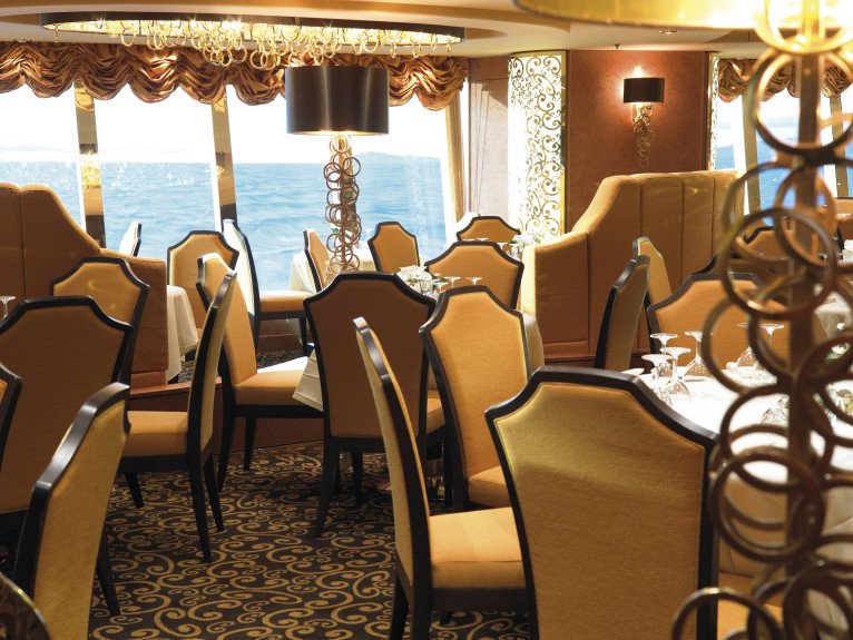 L'Etoile Restaurant on MSC Fantasia