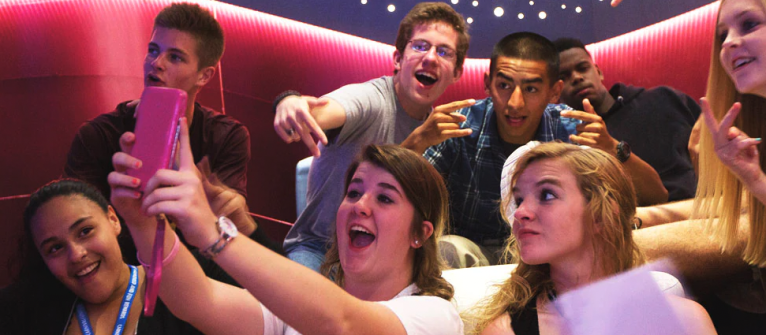 Club O2® on Carnival Legend