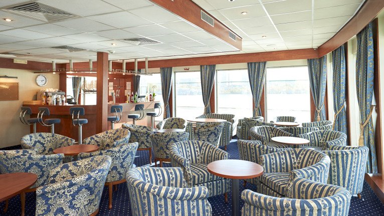 Riviera Travel gallery image