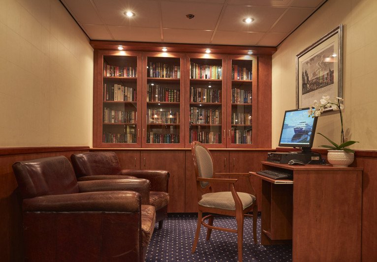Riviera Travel gallery image