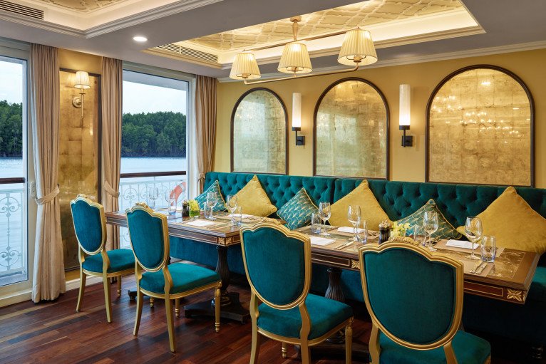 Restaurant on Mekong Jewel