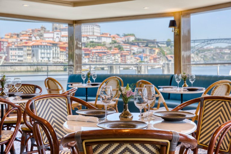 Heritage Bistro on S.S. São Gabriel