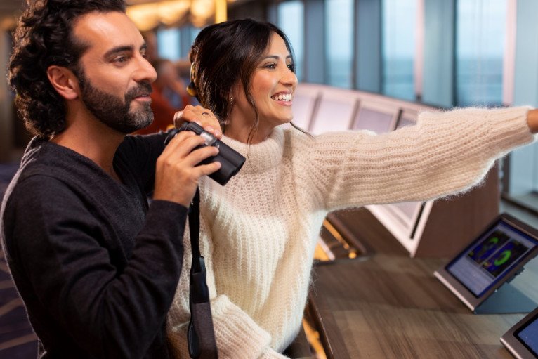 Bow Lounge on Seabourn Venture