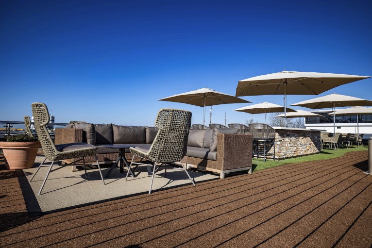 Sky Deck on Travelmarvel Capella