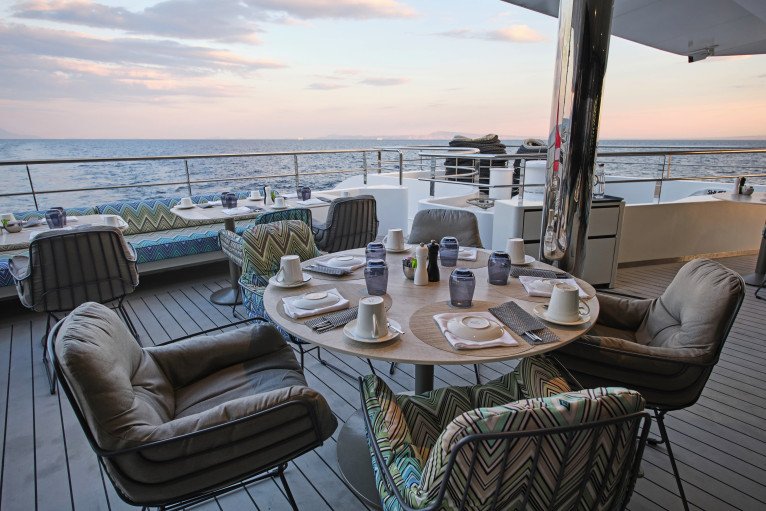 La Cucina Terrace on Emerald Sakara