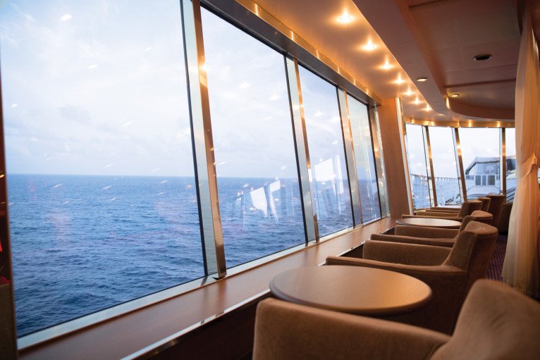 Horizons Lounge & Disco Deck