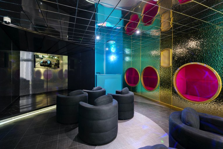 Young Club on MSC Armonia