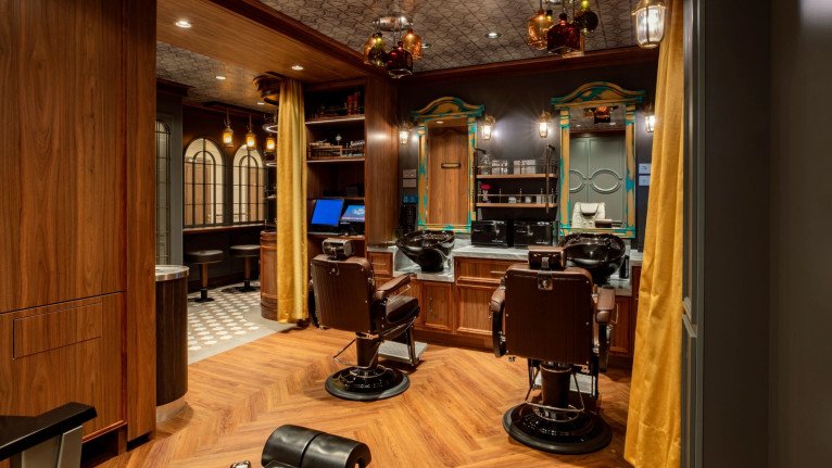 Salon & Barber