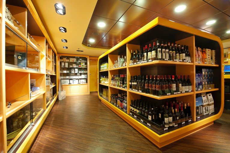 Shopping on MSC Splendida