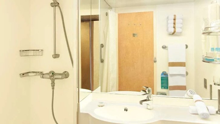 AquaClass® Stateroom