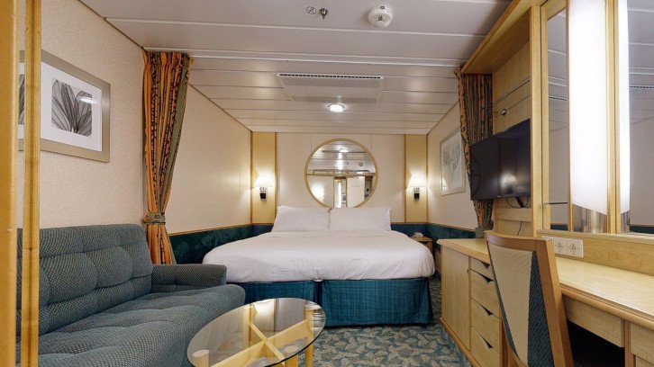 Interior cabin on Independence Of The Seas