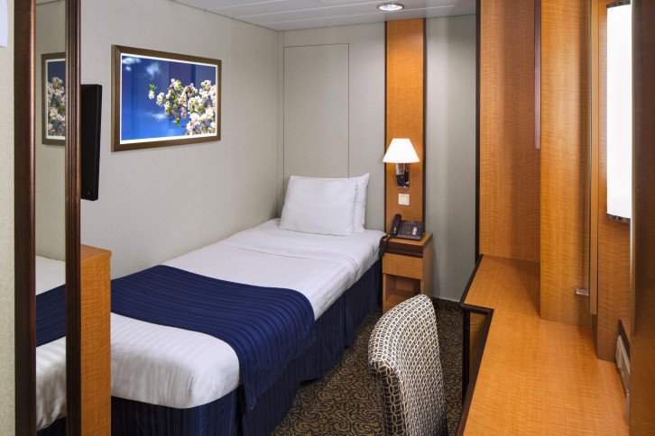Britannia Oceanview (Obstructed View) 