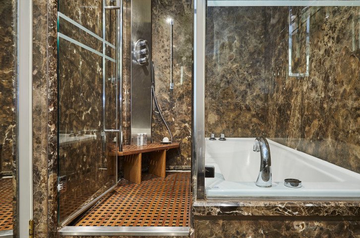 Seven Seas Suite