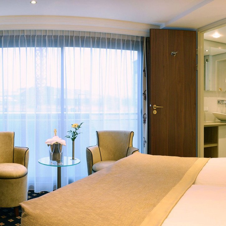 Ocean View Suite (No Balcony)