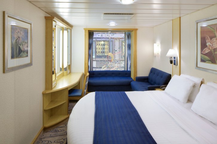 Connecting Promenade Interior cabin on Voyager of the Seas