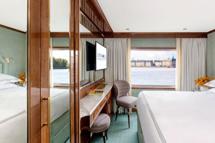 Deluxe cabin on S.S. Bon Voyage