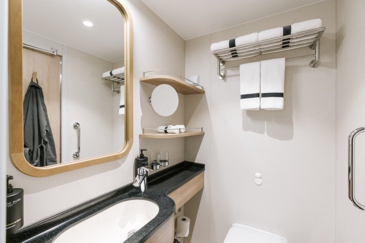 Arctic Superior | Outside cabin - Lower/middle decks