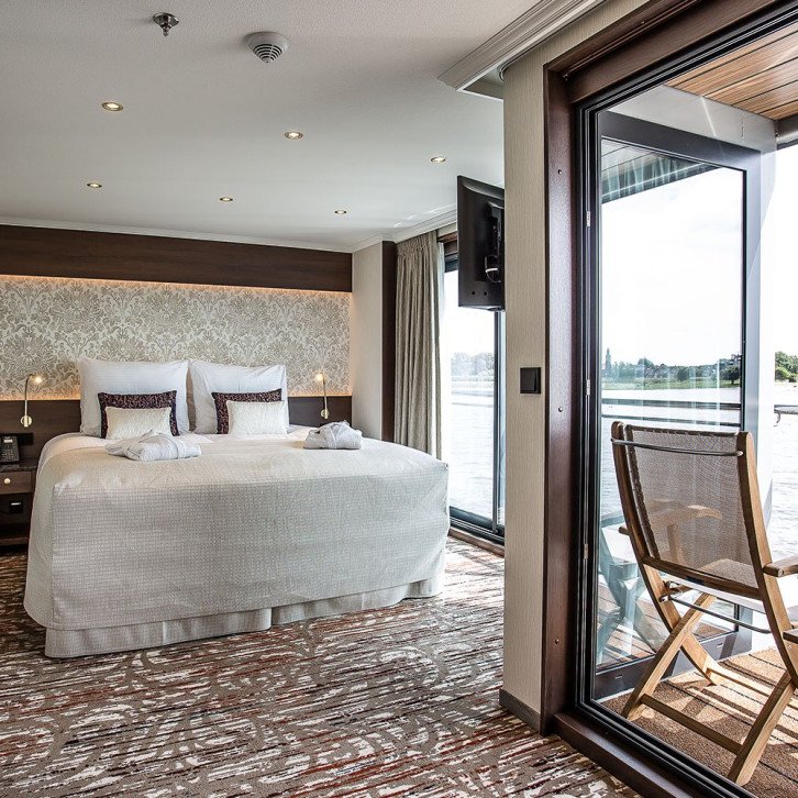 Deluxe Balcony Suites