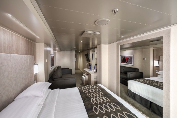 Premium Suite Aurea with Whirlpool