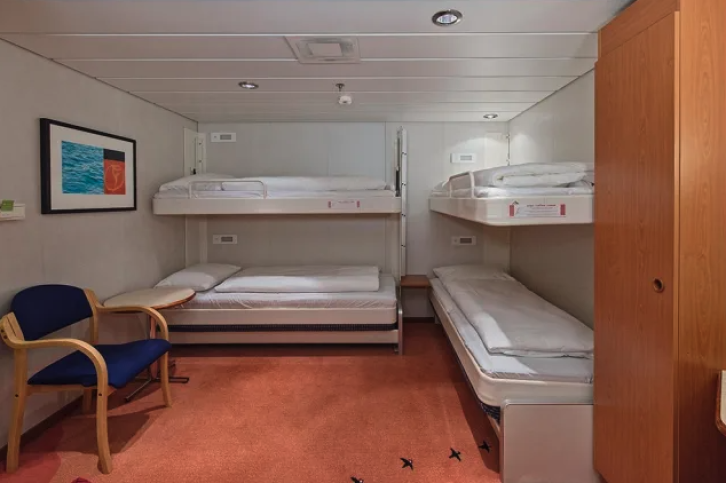 Spacious AquaTheater Suite Large Balcony – 2 Bedrooms