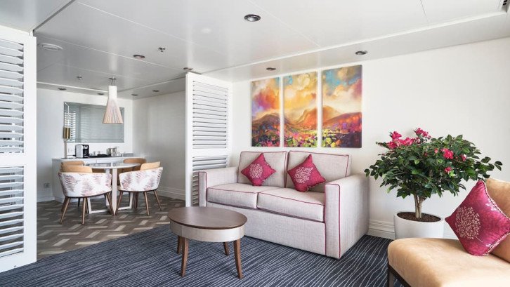 Voyager Suite