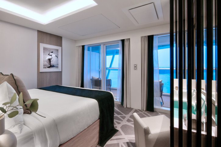 Infinite Ocean View Aurea