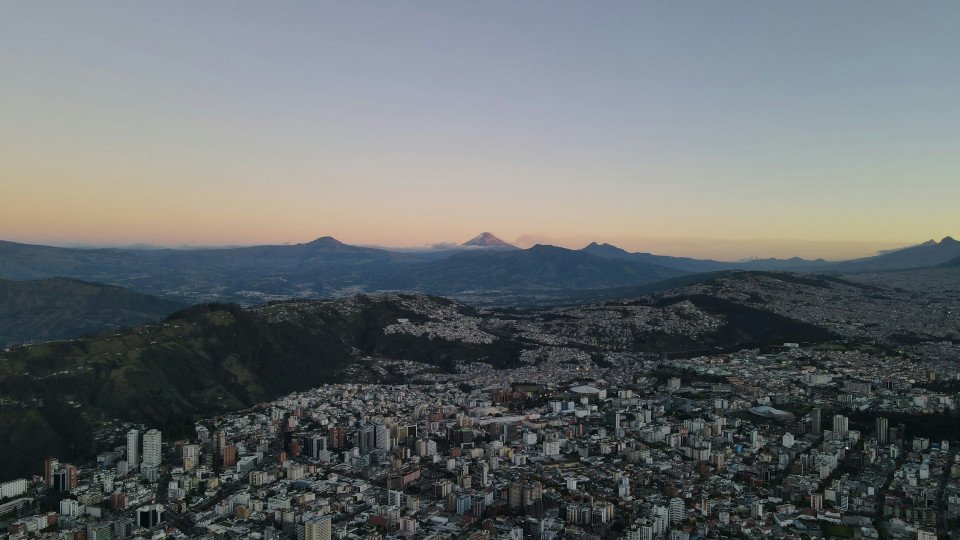 1 Image 1