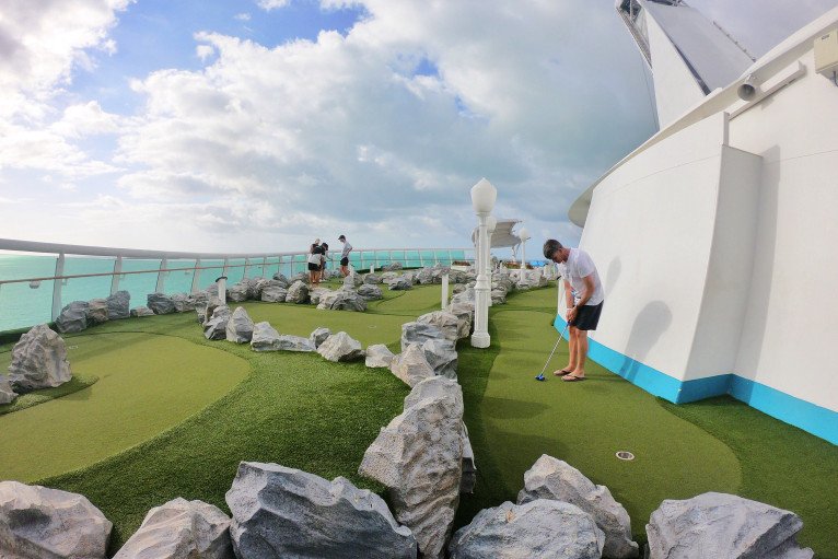 Mini Golf on Explorer of the Seas
