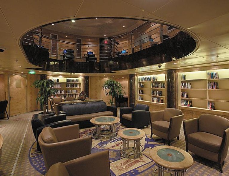Library & Card Room on Grandeur of the Seas