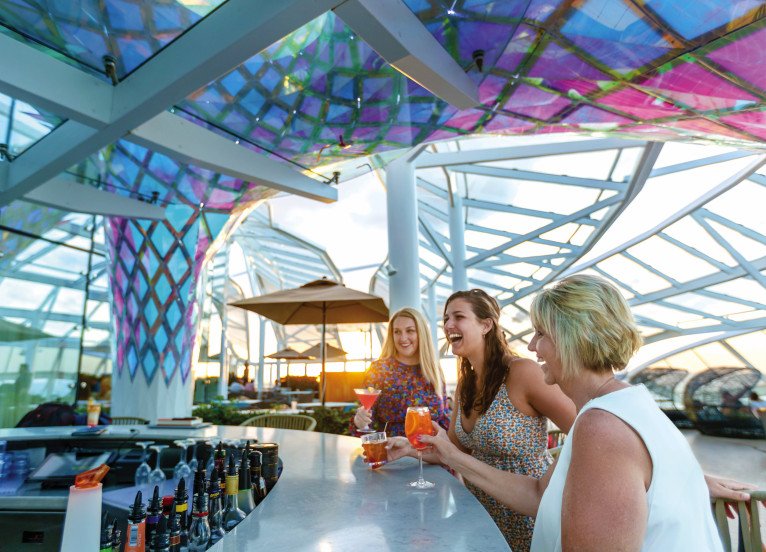 Solarium Bar on Symphony of the Seas
