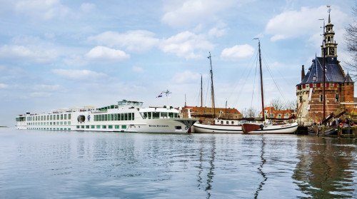 River Duchess cruise ship Image