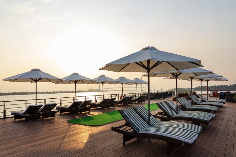 Riviera Travel gallery image