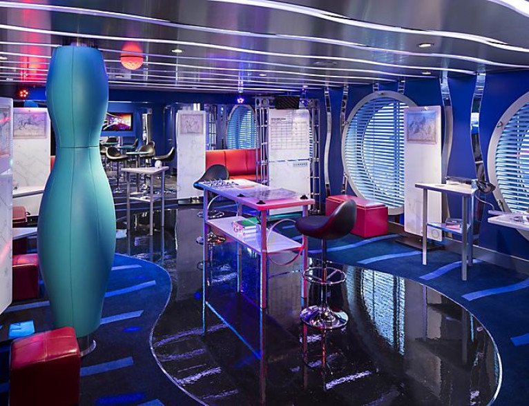 Teen Centre on Enchantment of the Seas