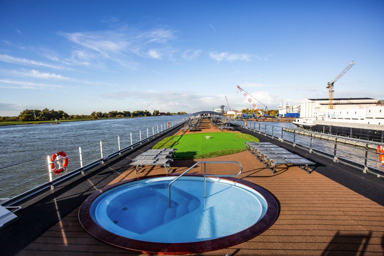 Riviera Travel gallery image
