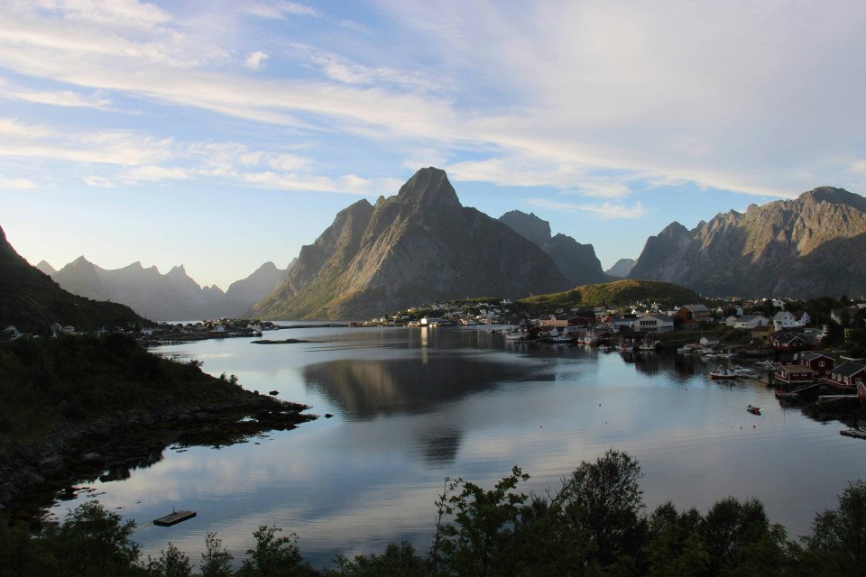Ultimate Norway – Arctic Expedition under the Northern Lights (Flight Included)